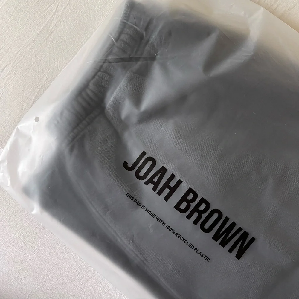 Brand New- JOAH BROWN Oversized Straight Leg Jogger in Washed Black Terry 🩶✨ - Picture 10 of 14